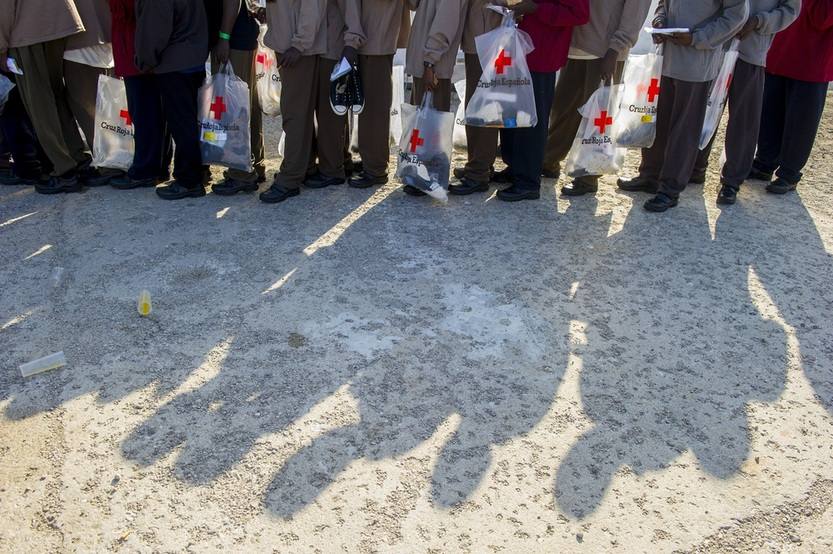 Rescatados 94 inmigrantes, tres bebés, cuando trataban de cruzar el Estrecho