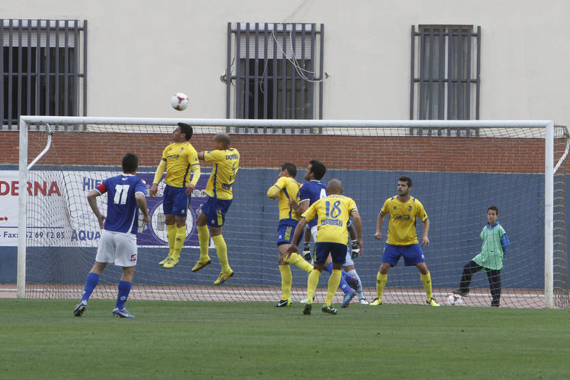 Melilla-Cádiz (0-2)