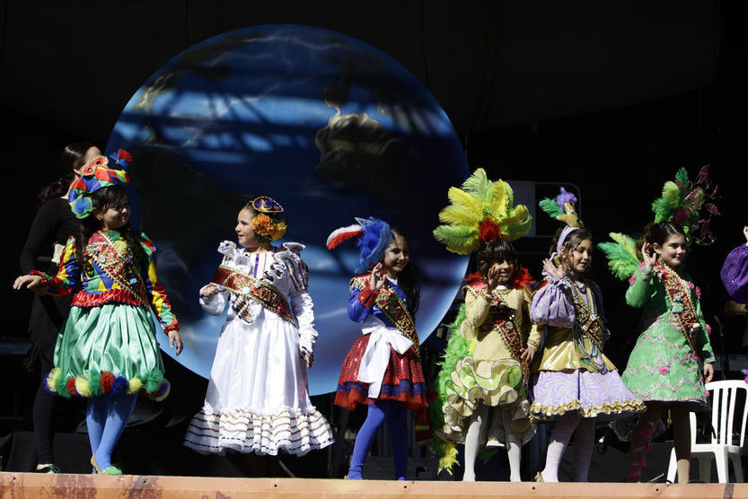 Proclamación de la Diosa Infantil en San Antonio. Carnaval de Cádiz 2013