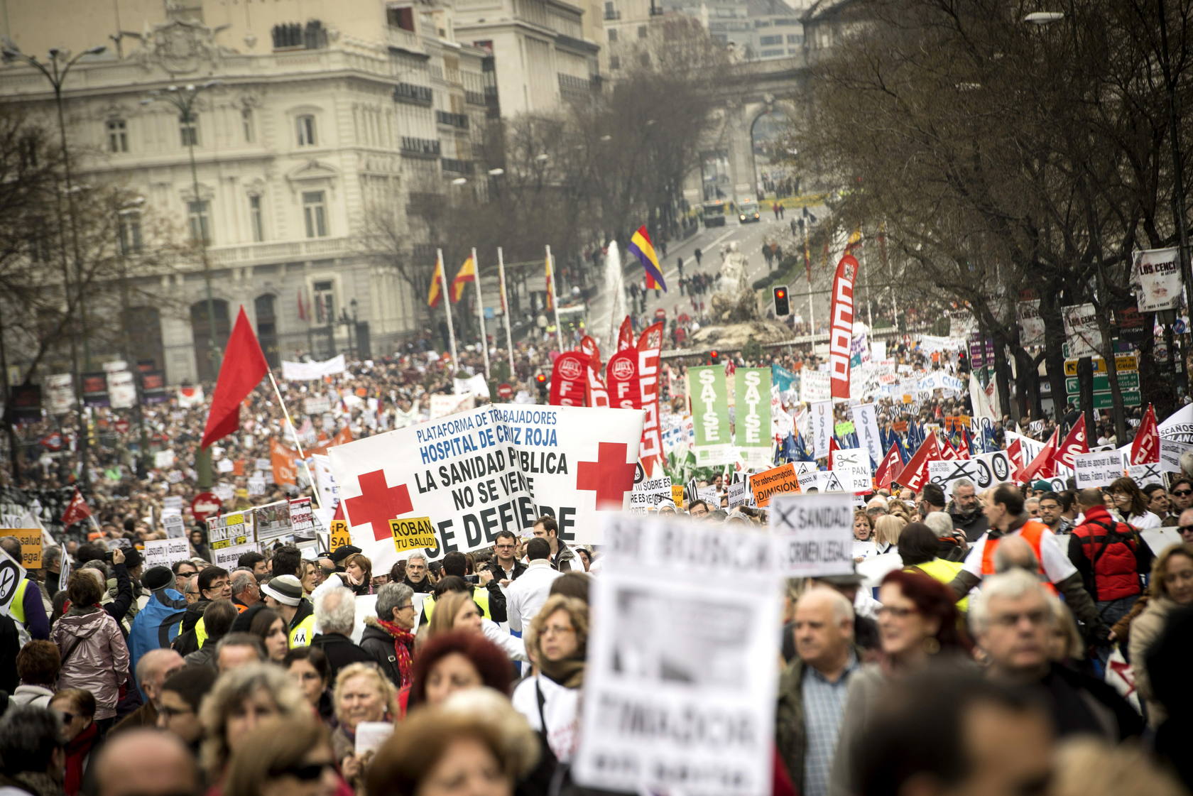 La 'marea blanca' vuelve a las calles