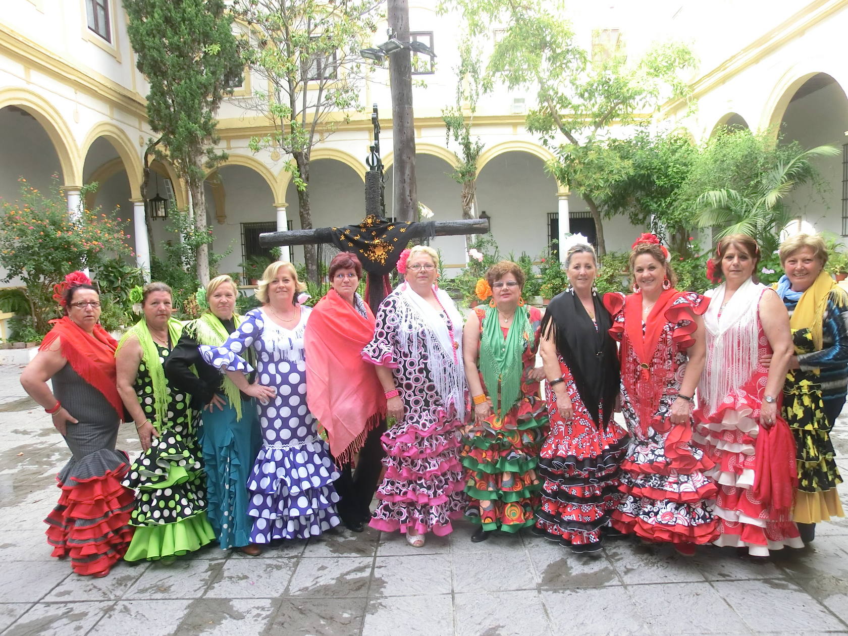 Mentidero: Cruz de Mayo de las amas de casa