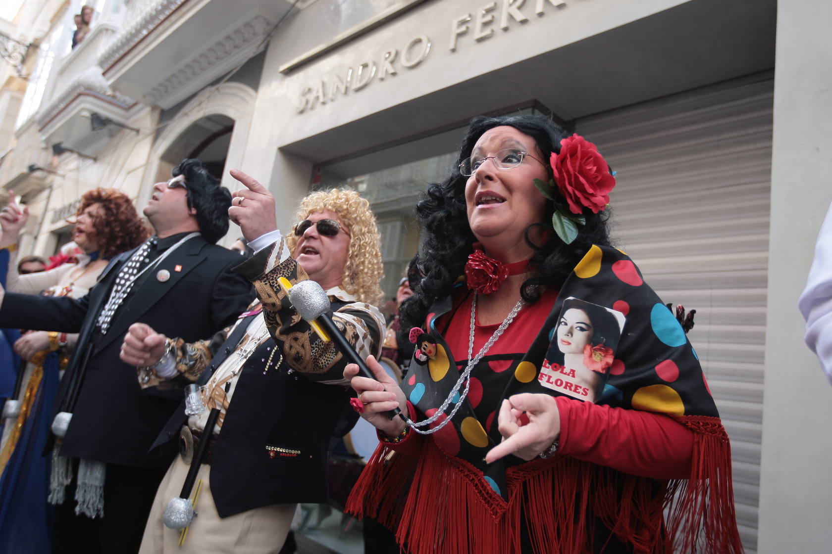 Lunes de coros e ilegales en el Carnaval de Cádiz 2013