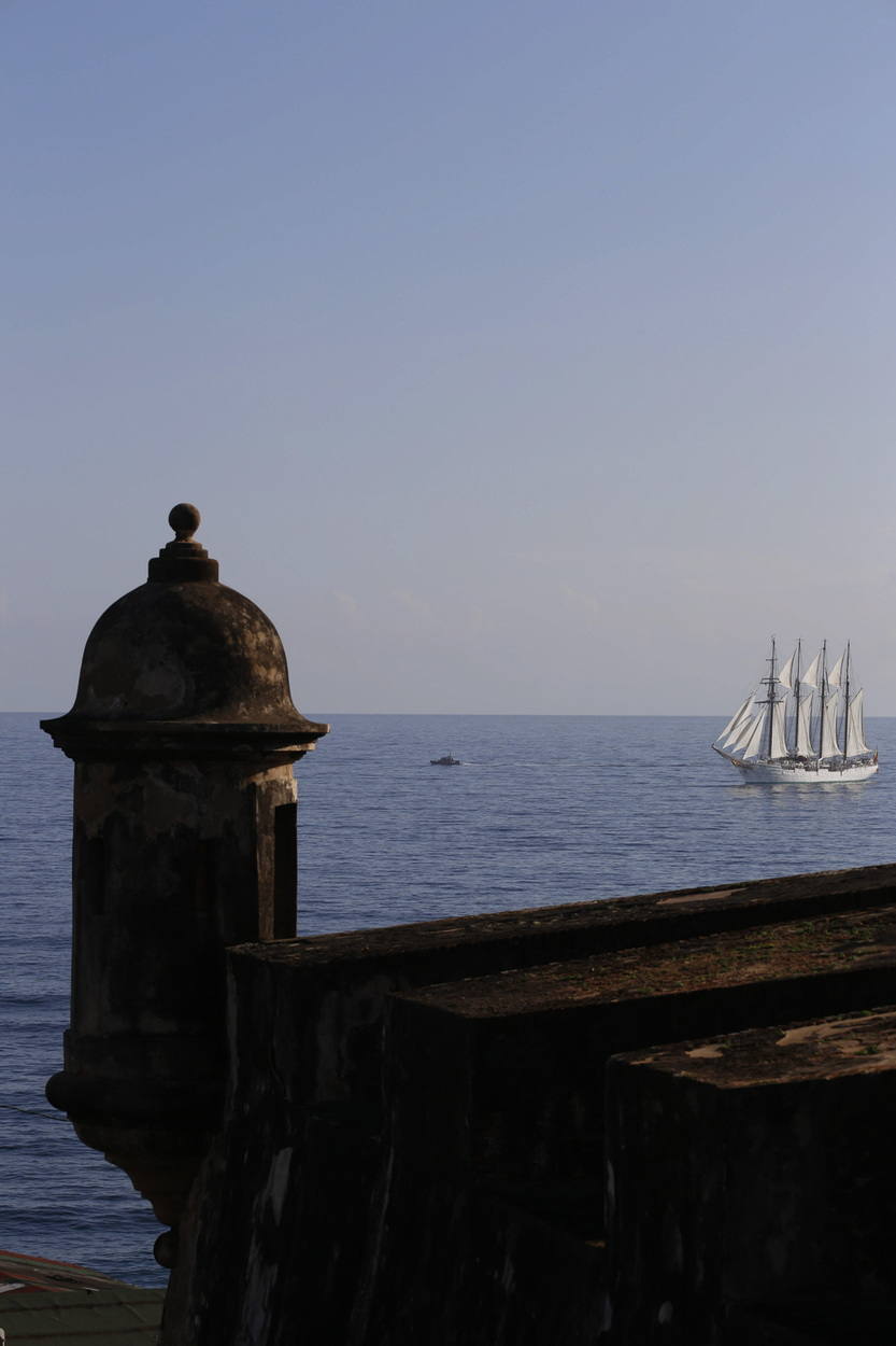 El Elcano llega a Puerto Rico y rinde homenaje a Ramón Power